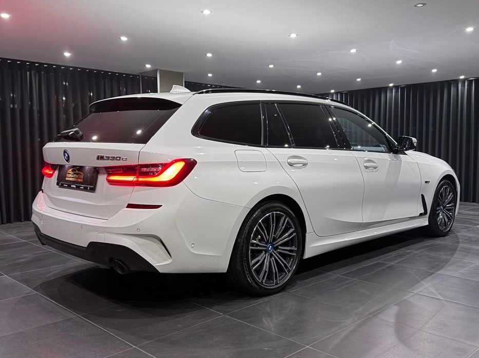 BMW 330 e Pack M Auto