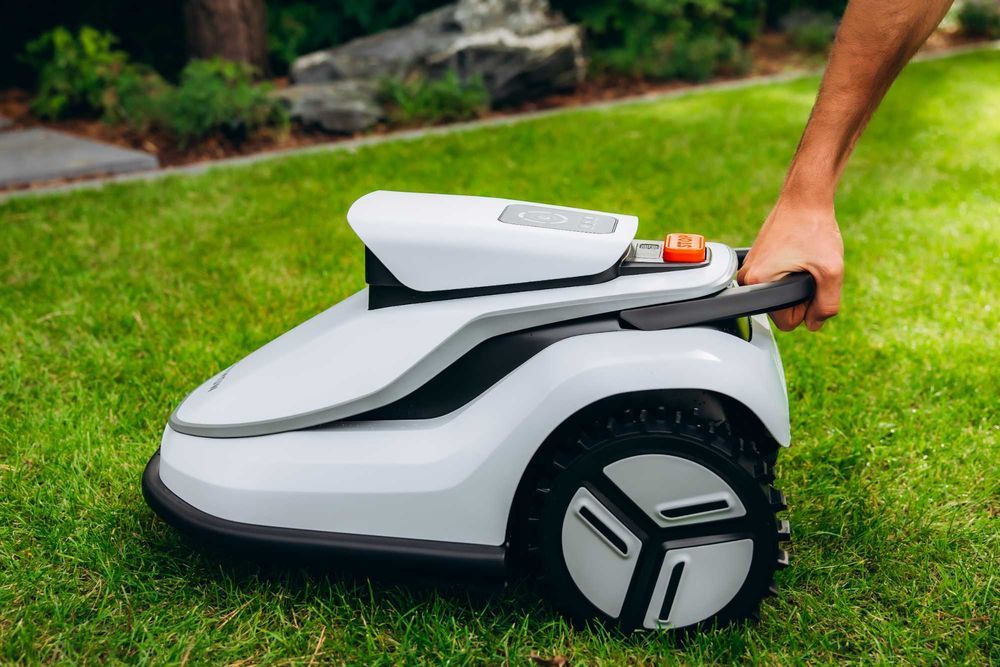 Robot koszący Kosiarka TerraMow V600 600m2 bez kabla MODEL 2026r.