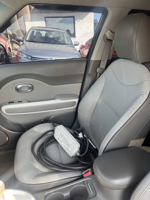 Kia Soul Ev +      2018
