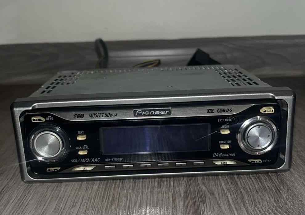 Radio samochodowe Pioneer DEH-P7700MP