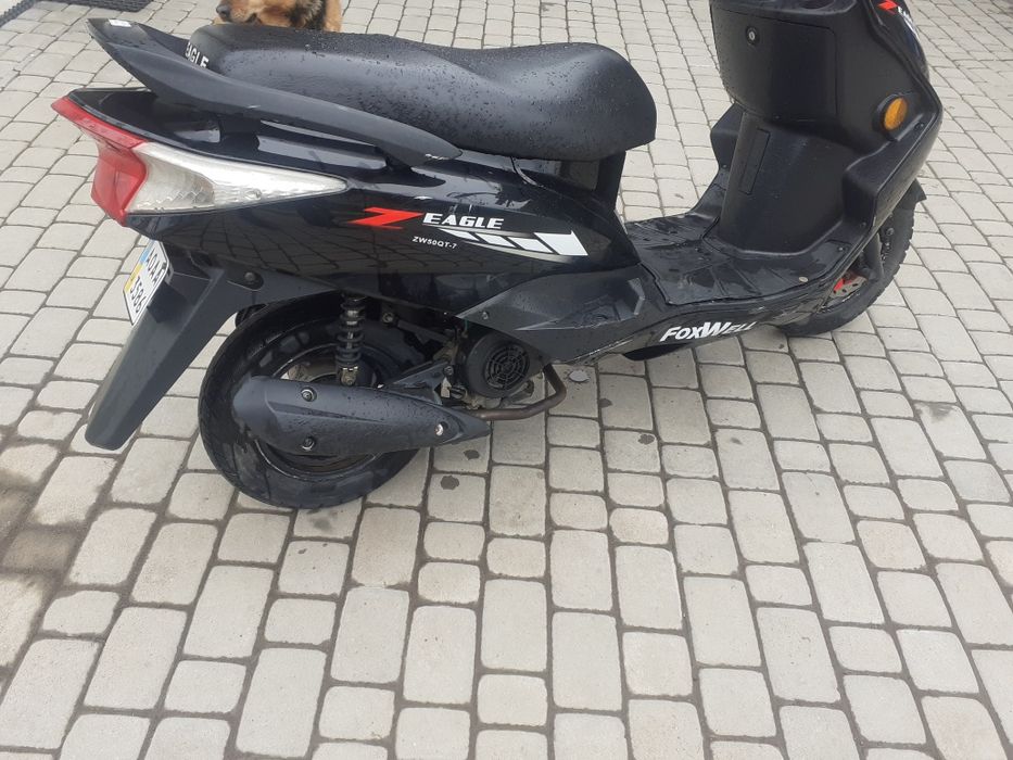 Продам скутер ,2018 на документах.