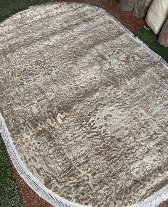 Сучасний килим або доріжка на підлогу