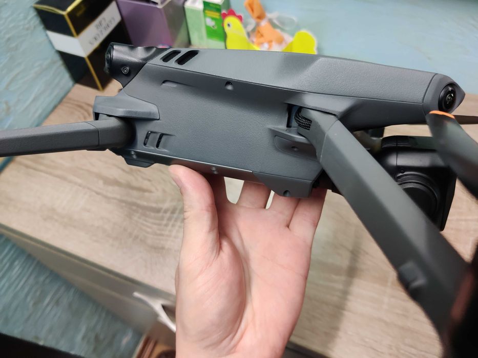 Дрон DJI Mavic 3 Pro квадрокоптер drone Mavik Мавік мавік 3 про