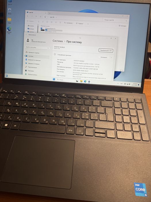 Dell vostro 3520, 15.6’ FHD ips, i5 12gen, 8gb, 256gb nvme