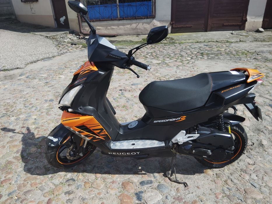 Peugeot Speedfight4i3 owiewki lampy lagi koła śilnik elektryka licznik