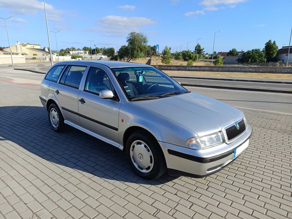 Skoda Octavia Break - Ano 2000 - 1.9 TD