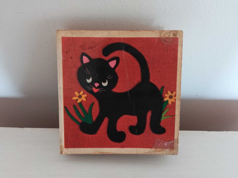 Brinquedo antigo serpentina com animais