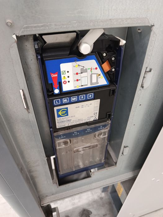 Máquina de Vending Necta Snakky