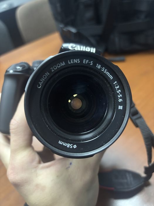 Фотоапарат Canon EOS 1100d