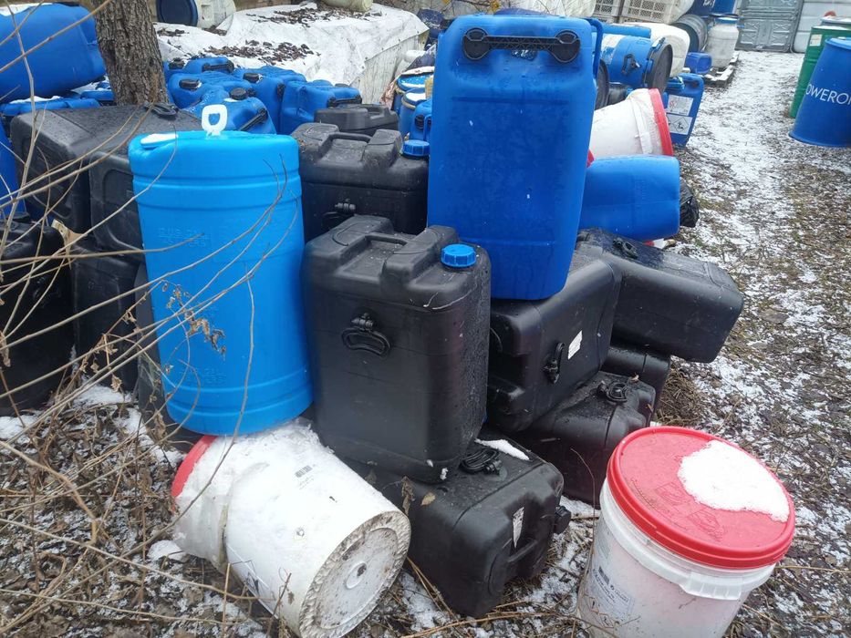 канистры пластиковые 10л- 50л б.у цена от 30 грн