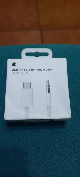 USB-C to 3.5 mm Audio jack