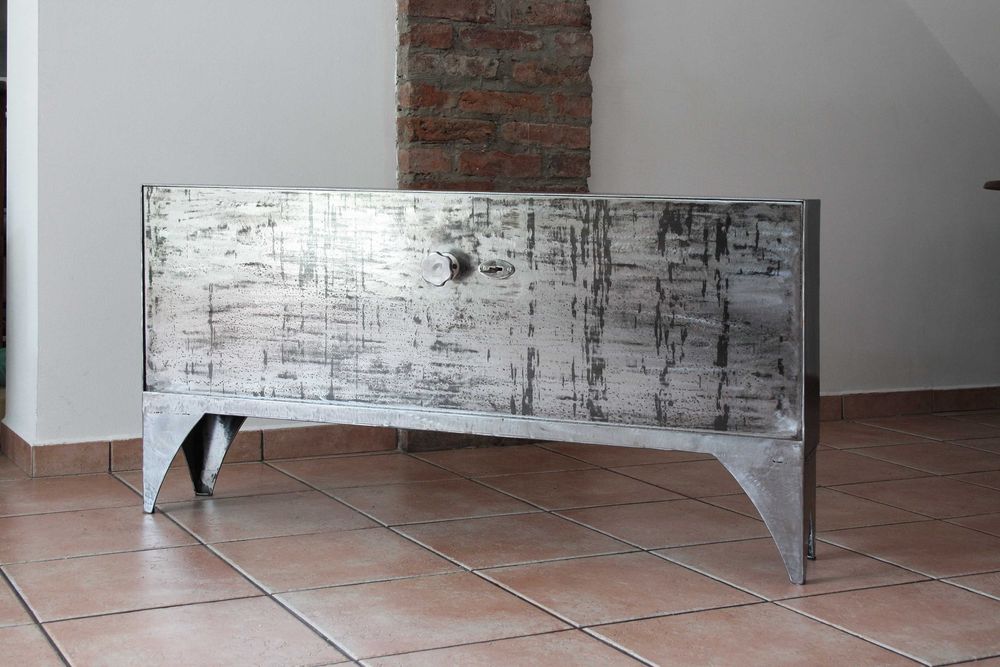 Szafa stalowa, komoda, sejf, stolik RTV loft, szlifowana stal