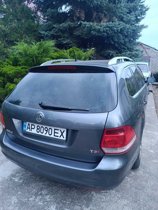 Продам гольф п'ятий універсал  автомат авто в гарному стані