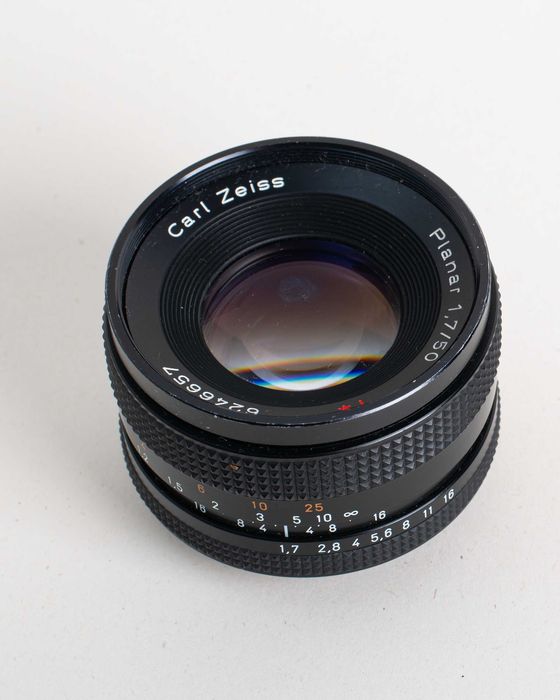 Carl Zeiss Planar 50mm f/1.7 Objectivо