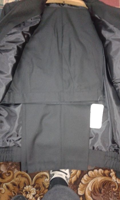 ПРОДАМ мужской спецовочный костюм