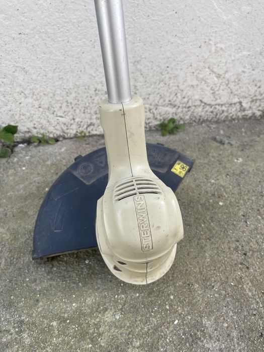 Roçadeira eletrica Sterwins em bom estado