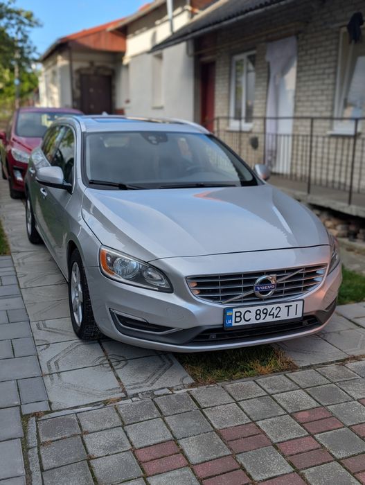 Volvo v60 2.0 t5