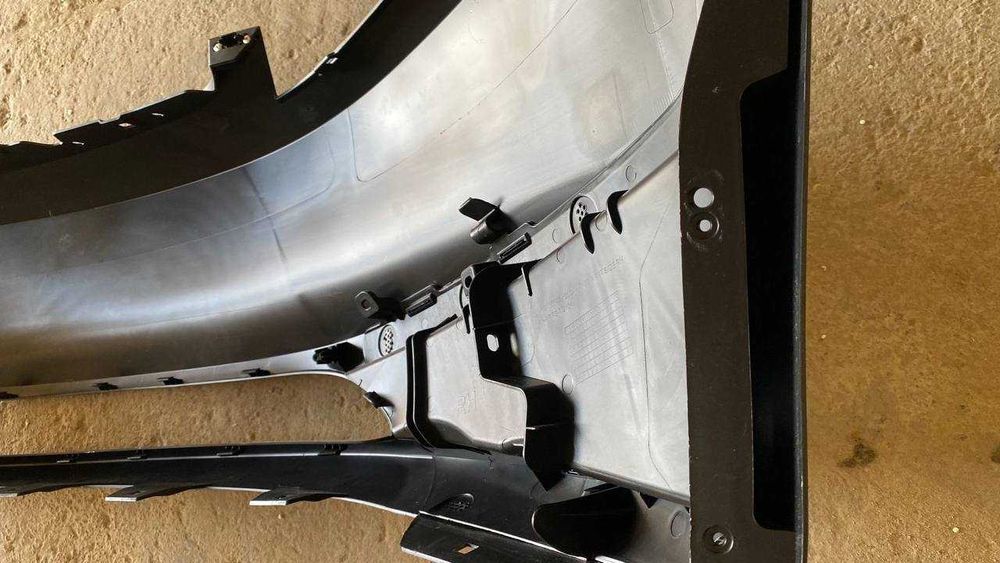 Бампер передний Tesla Model 3 2024