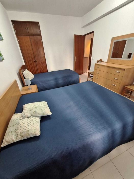Quarteira: Arrendo ótimo quarto  com excelente localização