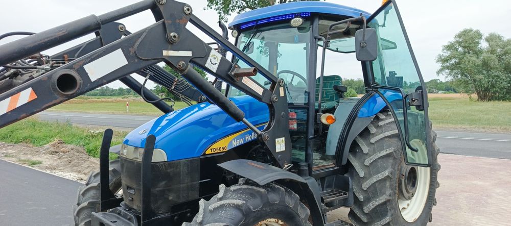 New Holland td 5050