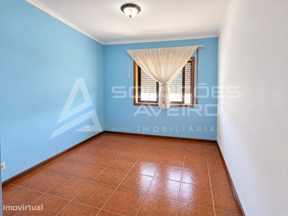 Apartamento T2 No Centro De Águeda | Garagem E Elevador