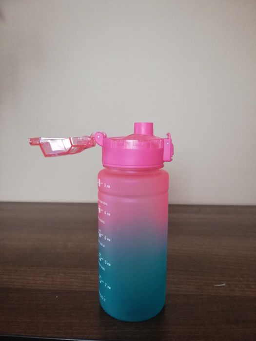 Butelka na wodę Zounich 700 ml