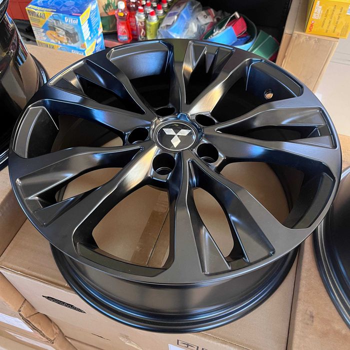 Автодиски mitsubishi  5x114.3 R17  ET40 dia67.1mm