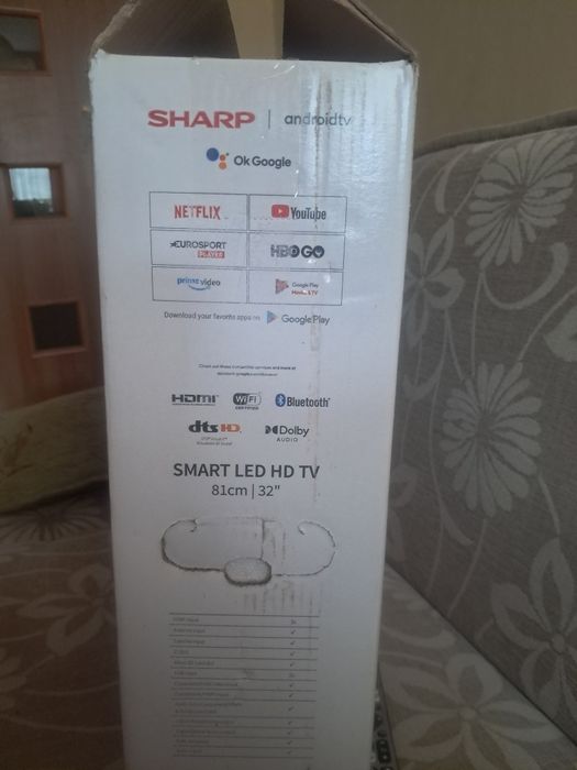 Sprzedam telewizor Sharp, Smart TV, oparty na platformie Android 81cm,