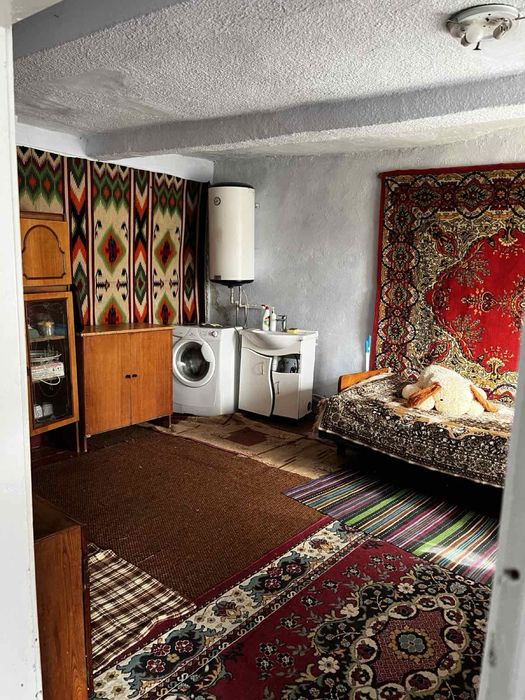 Продаю  будинок м.Сокиряни центр