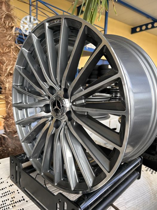 Nowe felgi aluminiowe C E S CLS CLE GLC dwie szerokości 19 cali
