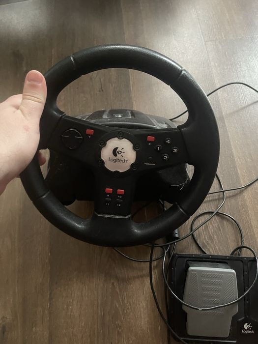 Руль Logitech Formula Vibration Feedback Wheel