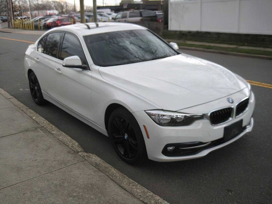 BMW 3 Series 330i xDrive      2017