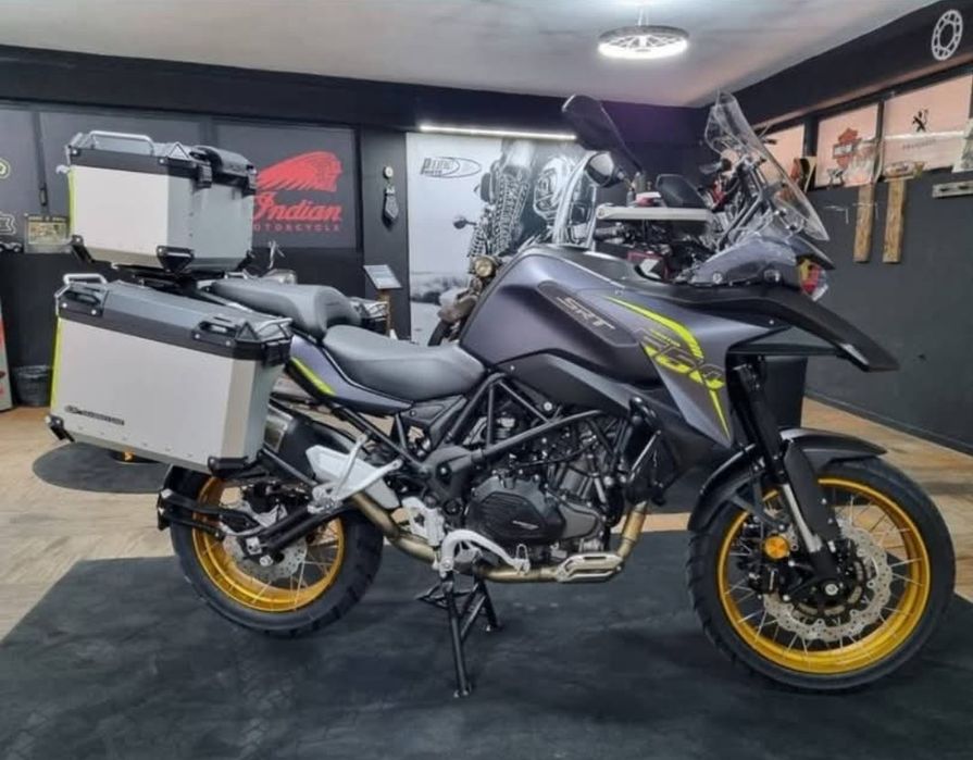 Moto QJ Motor 550 X