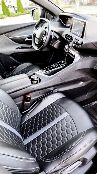 Продаж авто Пежо 3008, 2023 рік, 1.5 BlueHDI