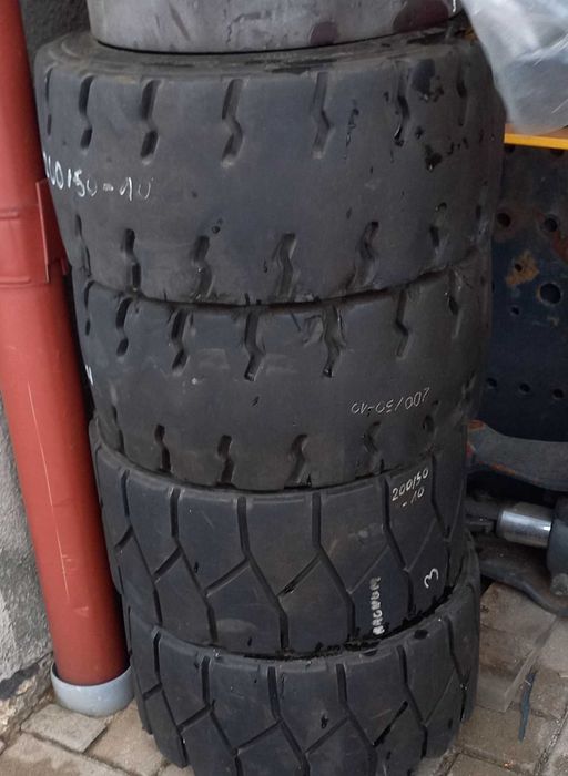 Opony pełne - wózek widłowy 200/50-10 Still, Linde