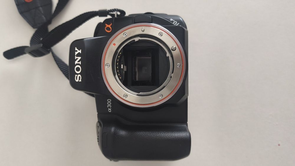 Sony A300 com acessorios