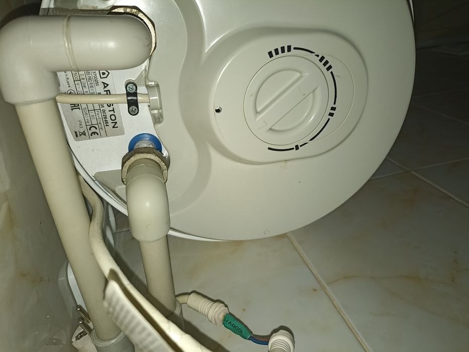 Бойлер бак нагрівальний Ariston PRO1 R ABS 80 V SLIM