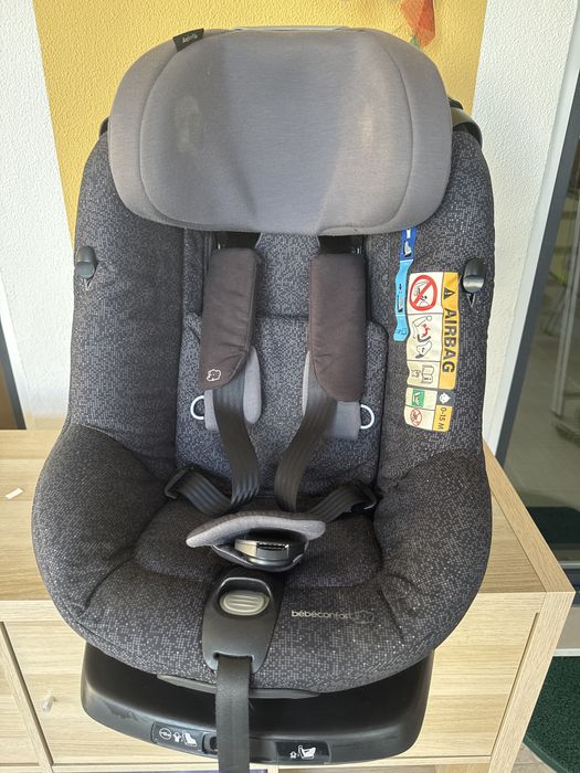 Cadeira auto BebeConfort AxissFix isofix