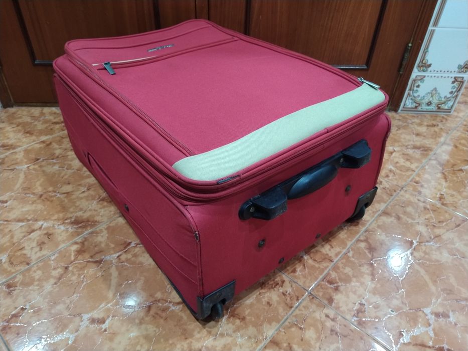 Mala malas de porão até 23 kg viagem casa quarto apartamento vivenda.