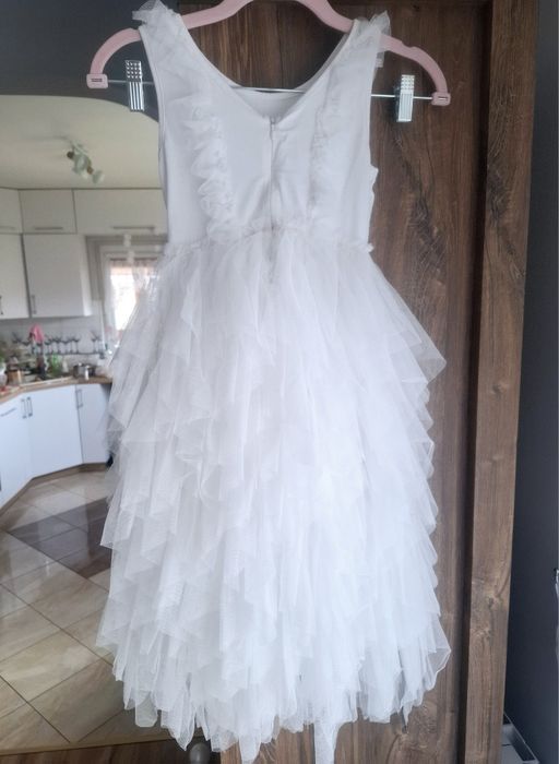 Sukienka z falbanami 116 cm Komunia Wesele