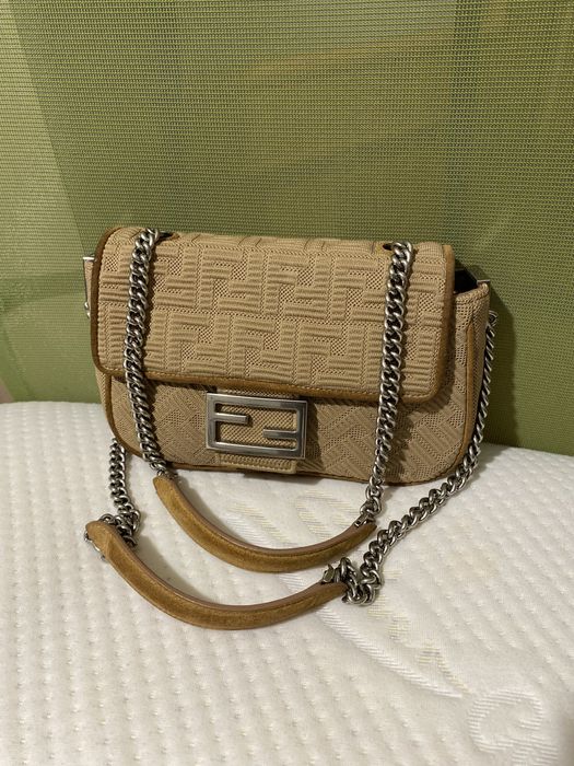 Fendi Midi Baguette Chain
