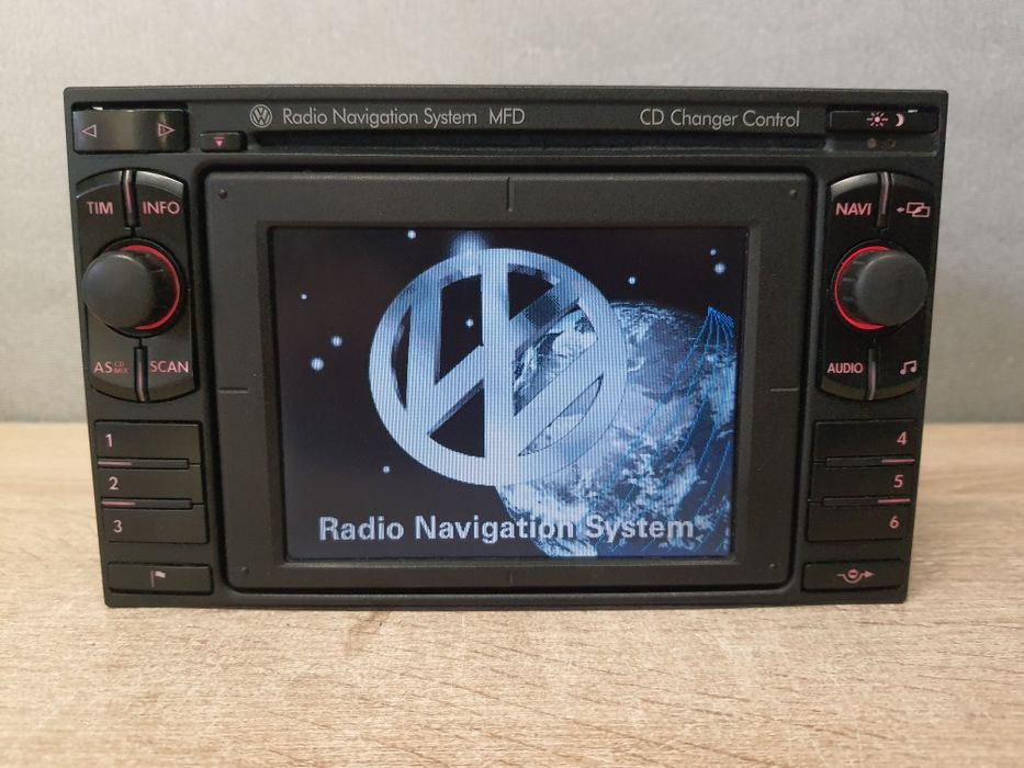 Radio samochodowe VW MFD + kod AUX Nawigacja polski język / Volkswagen Golf, Passat, Corrado itd Zadbane