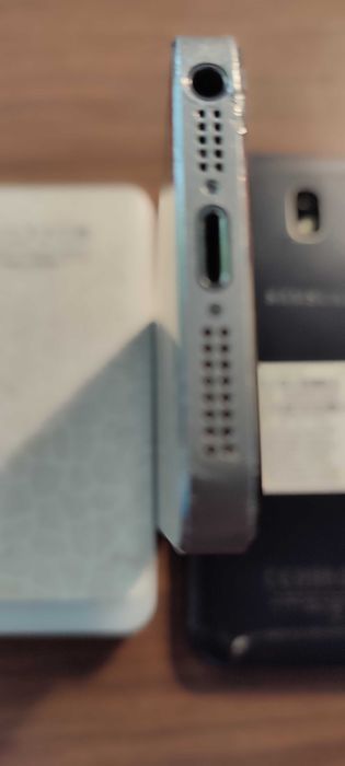 Мобильный телефон Apple iPhone 5S 16GB A1453 Silver