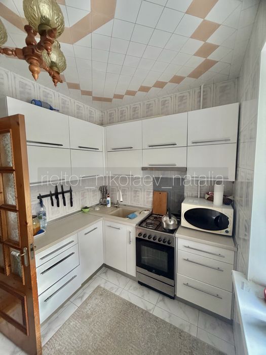 Продаж 3-х кім.кв. з меблями і технікою