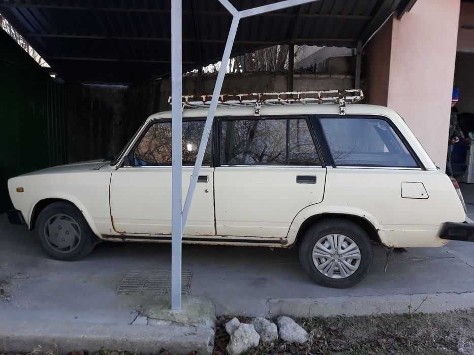 Продається Жигулі ВАЗ 2104, 1986 р. у робочому стані. Недавно встановлені новий акумулятор та бензонасос. За всіма іншими питаннями телефонуйте.