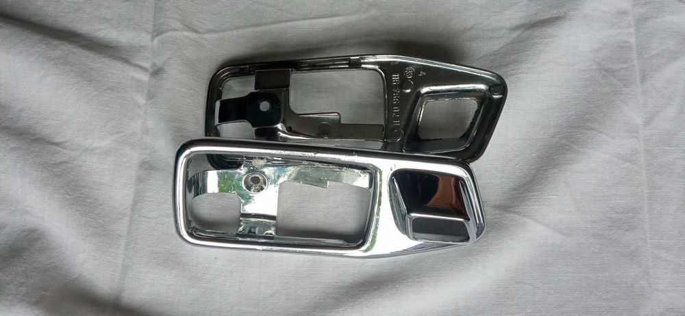Мерседес W123  детали внутренней обшивки дверей