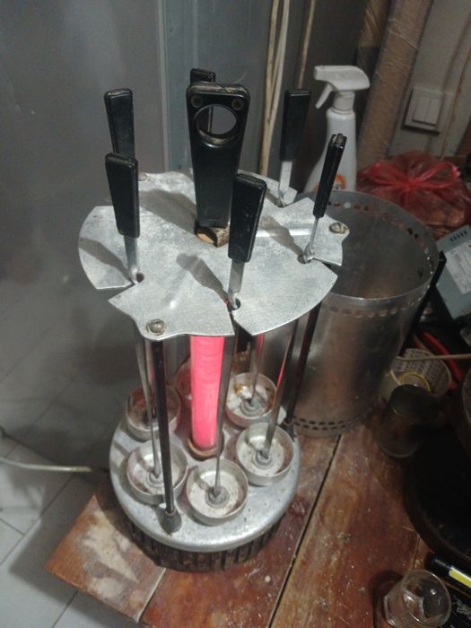 Шашлычница Советская электро шашлычница 6 шампуров в рабочем состоянии