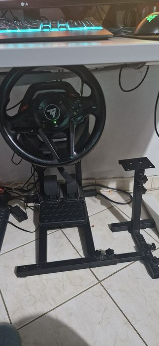 Volante, pedais e suporte gaming