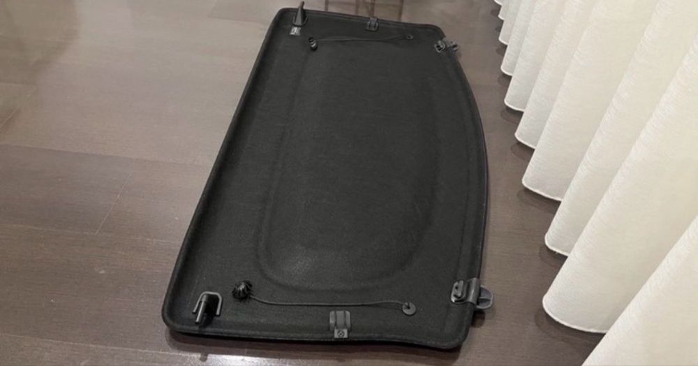 Chapeleira / Tabuleiro / tampo da mala Mercedes classe A w177 - Original