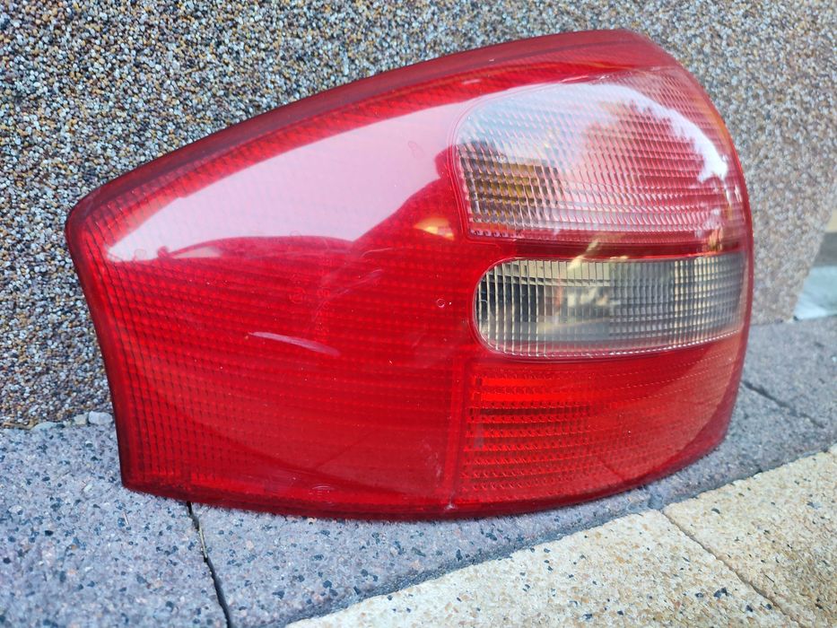 Lampa Tylna Lewa Audi A6 C5 Sedan